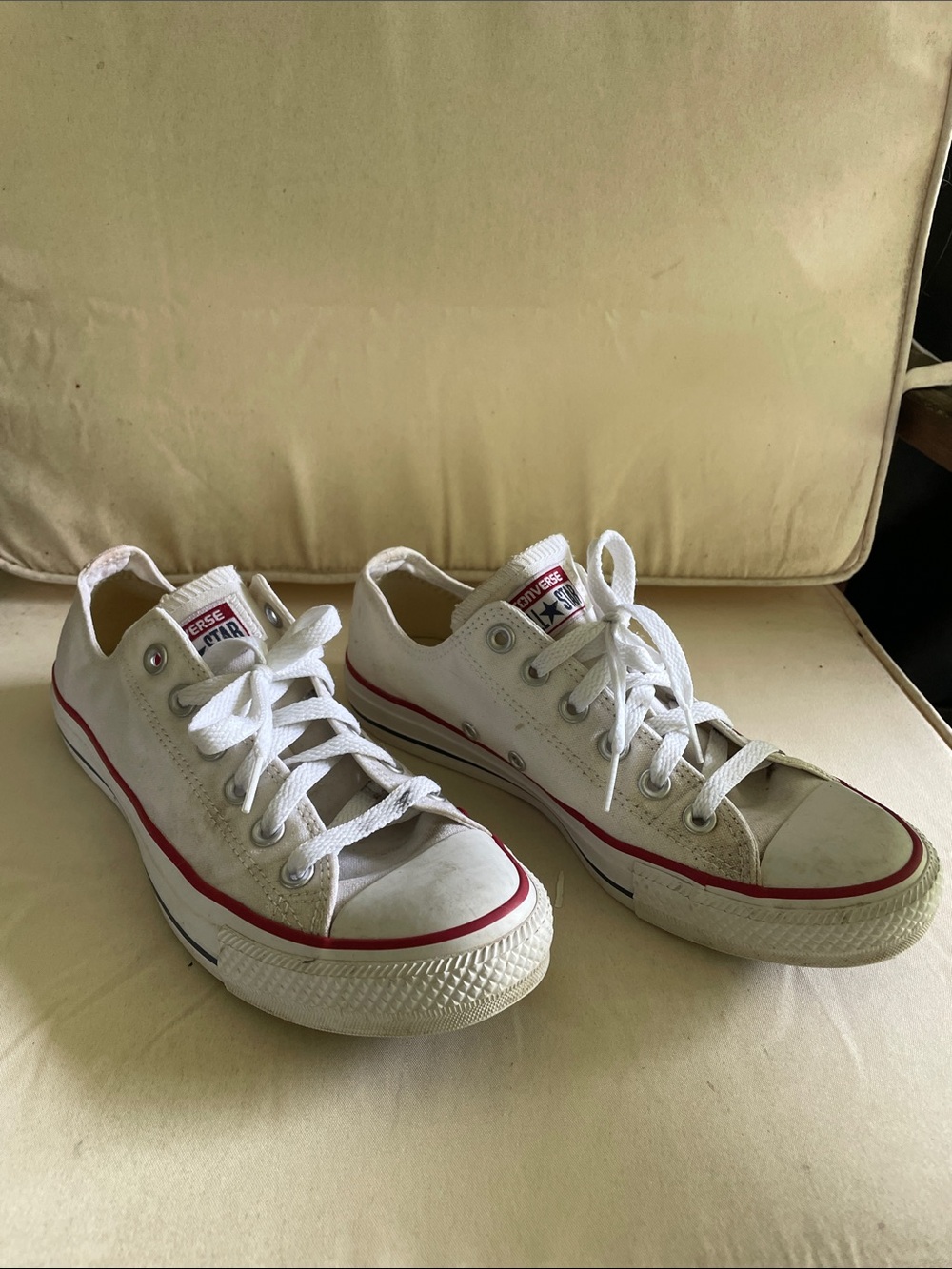 Converse all star sneakers. White, size 8 women; 6 men.